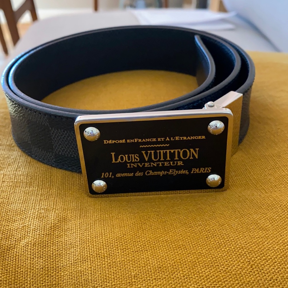 LUXURY GOODS-  men’s LV Neo inventeur leather belt